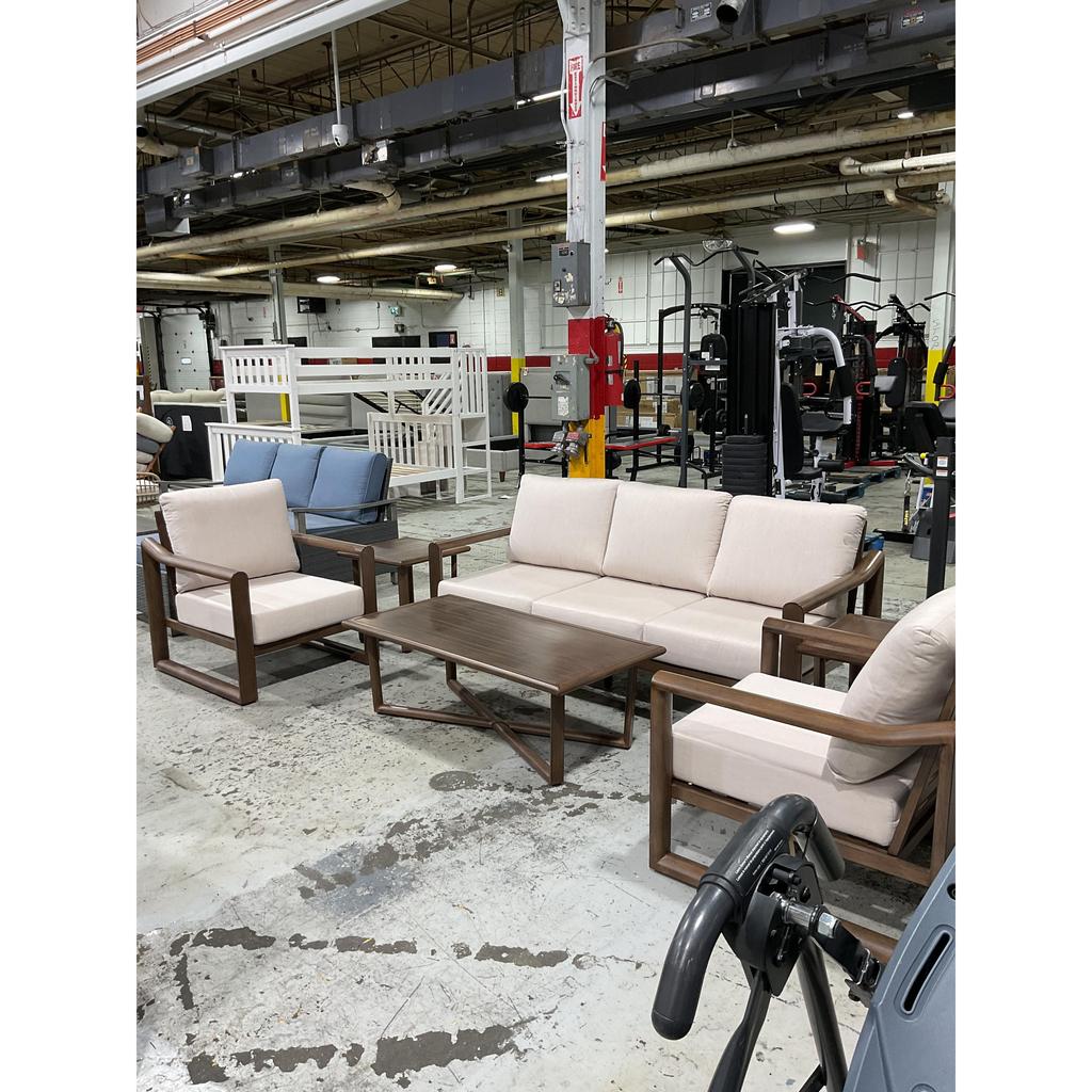 Home & Outdoor Living